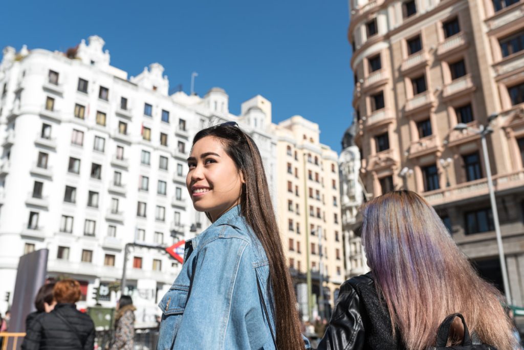 girls walking in madrid